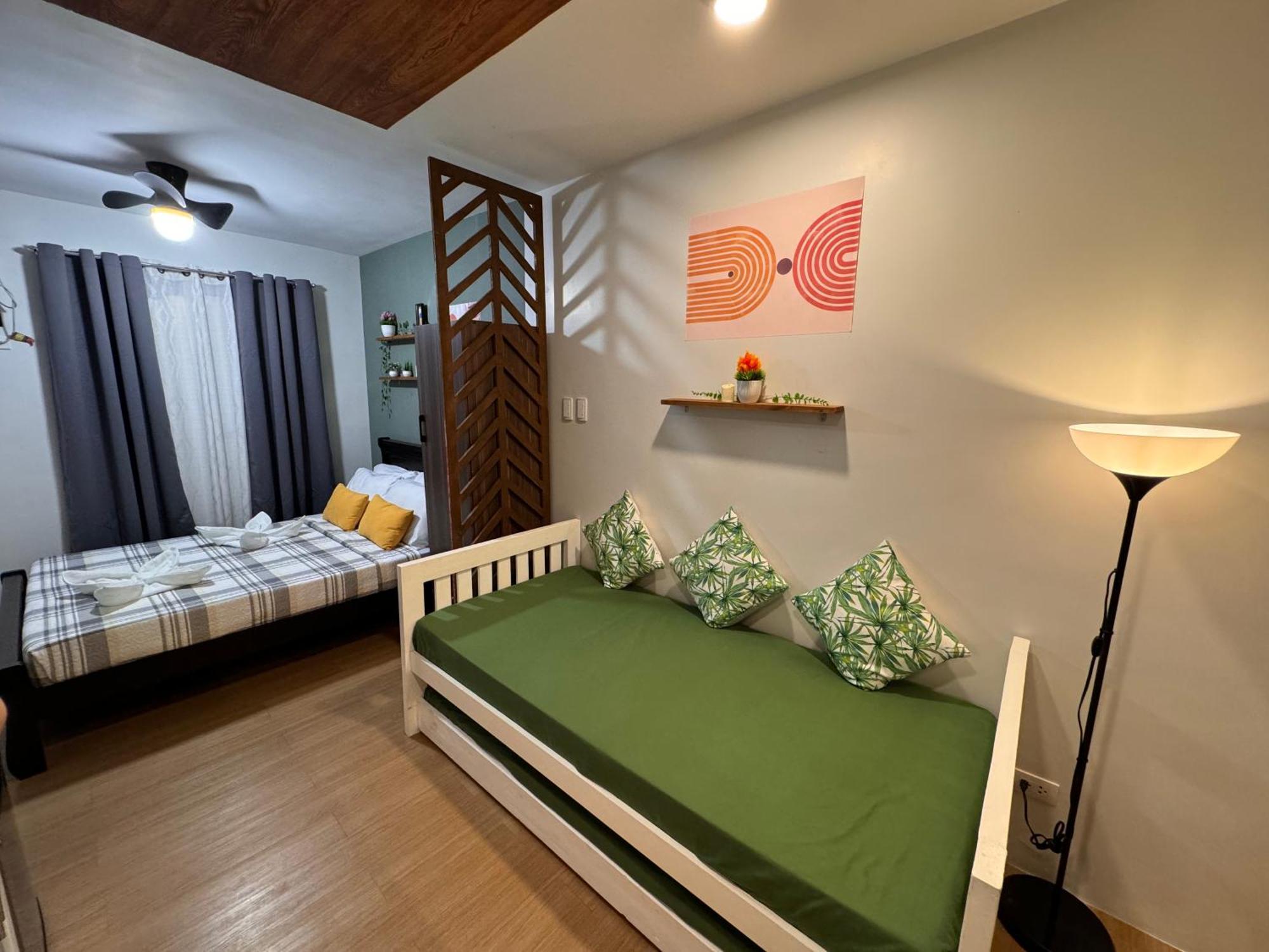 Cozyvilla At Pine Suites Tagaytay 2Br Or Studio With Free Parking 2Br In Basement Parking And Studio In Offsite Parking 따가이따이 외부 사진