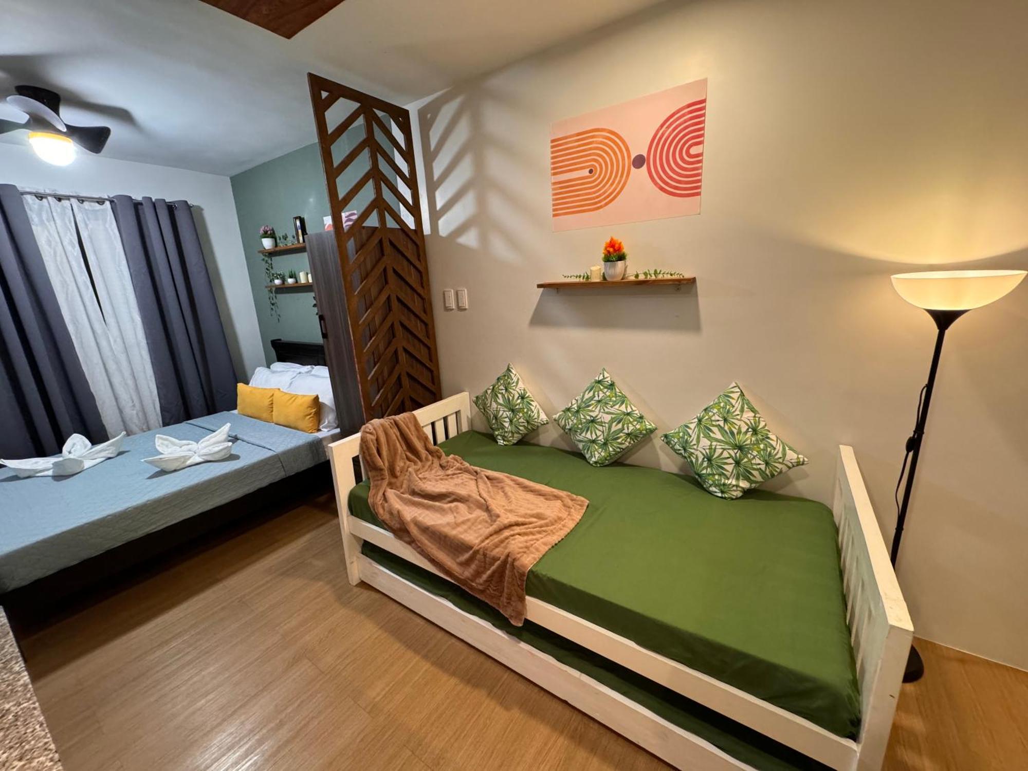 Cozyvilla At Pine Suites Tagaytay 2Br Or Studio With Free Parking 2Br In Basement Parking And Studio In Offsite Parking 따가이따이 외부 사진