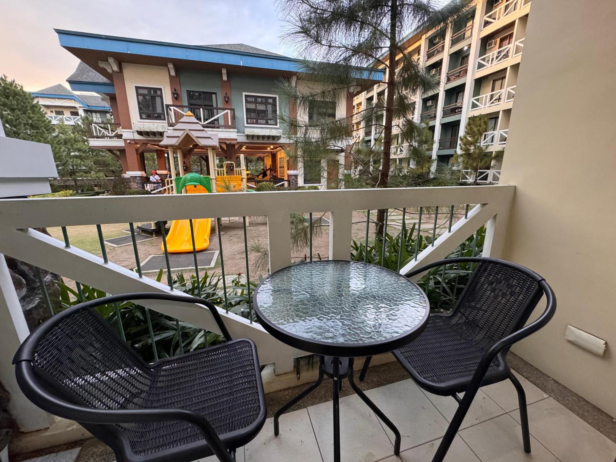 Cozyvilla At Pine Suites Tagaytay 2Br Or Studio With Free Parking 2Br In Basement Parking And Studio In Offsite Parking 따가이따이 외부 사진